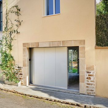 Porte de garage coulissante